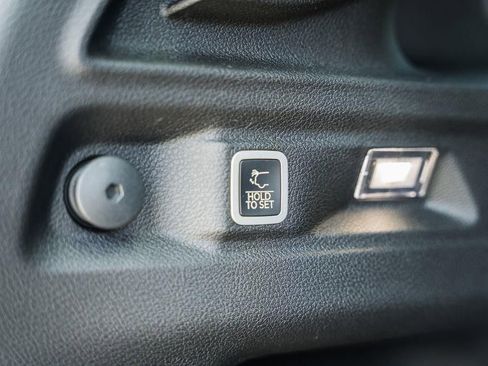 New 2025 Jeep Grand Cherokee L Limited w/ Luxury Tech Group II image 11