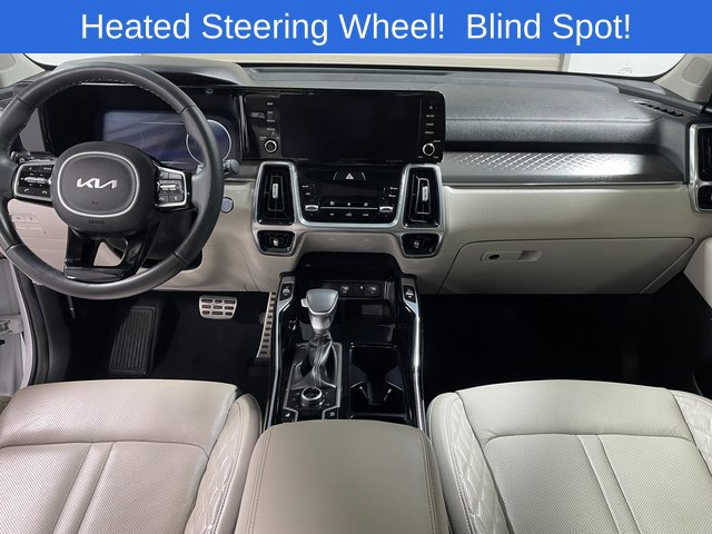 Used 2023 Kia Sorento SX AWD/4WD image 13