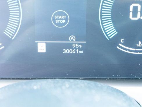 Used 2025 Hyundai Tucson SEL FWD image 11