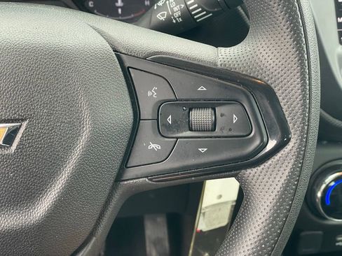 Used 2023 Chevrolet TrailBlazer LS FWD image 16