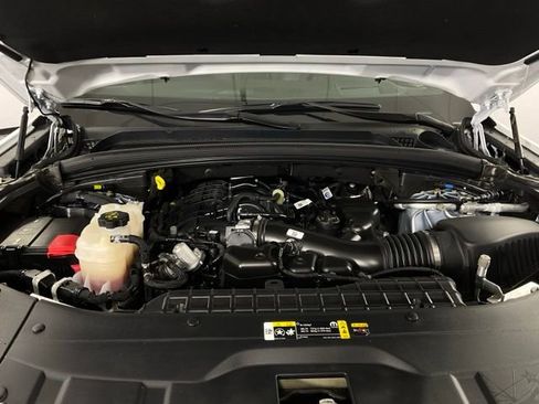 Used 2025 Jeep Grand Cherokee Overland w/ Adv Protech Group III image 40