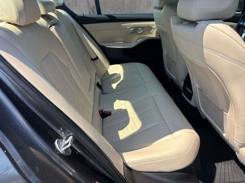 Used 2020 BMW 330i xDrive Sedan w/ Premium Package AWD/4WD image 16