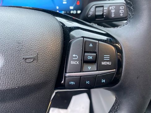 Used 2023 Ford Escape Platinum w/ Premium Technology Package image 17