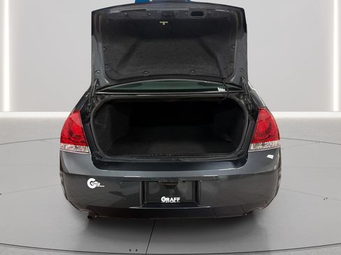 Used 2016 Chevrolet Impala LT FWD image 16