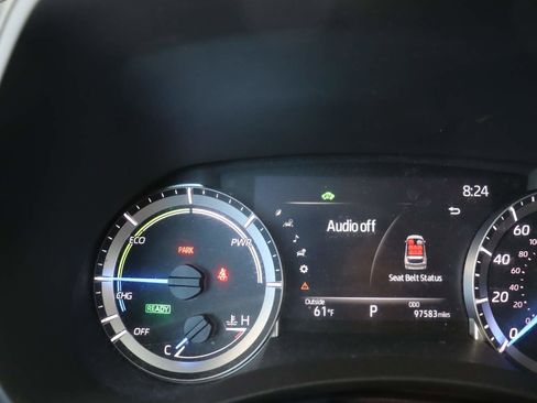 Used 2023 Toyota Highlander LE image 10