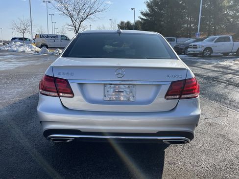 Used 2014 Mercedes-Benz E 350 4MATIC Sedan image 4
