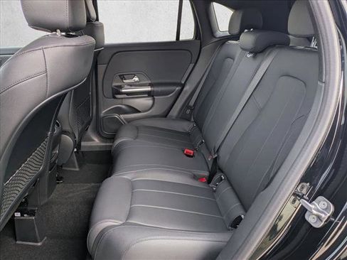 Certified 2025 Mercedes-Benz GLA 250 image 18