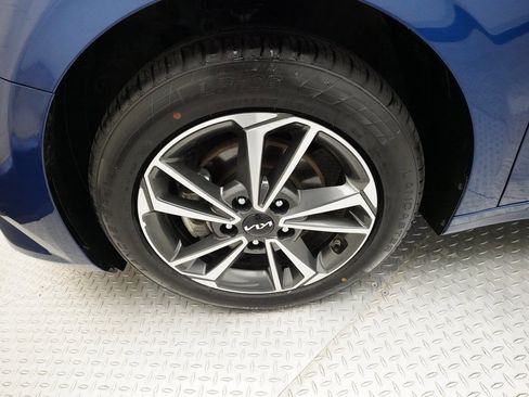 Used 2023 Kia Forte LXS image 26