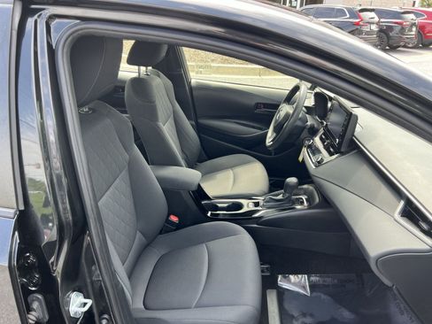 Used 2022 Toyota Corolla LE FWD image 24