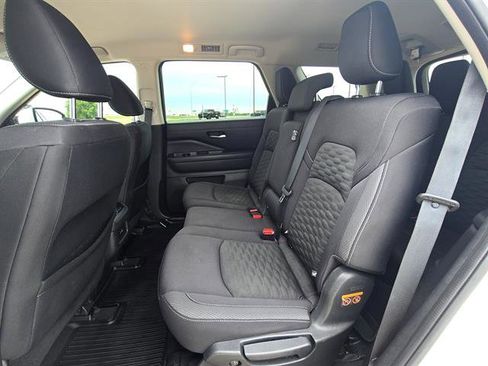 Used 2022 Nissan Pathfinder SV FWD image 20