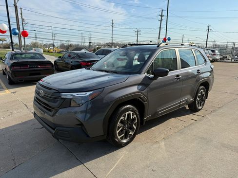 Used 2025 Subaru Forester image 5