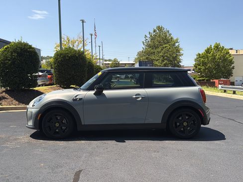 Used 2023 MINI Cooper SE FWD image 11