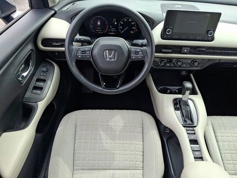 Certified 2023 Honda HR-V LX image 11