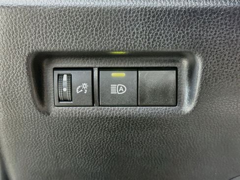 Used 2025 Toyota RAV4 LE FWD image 9