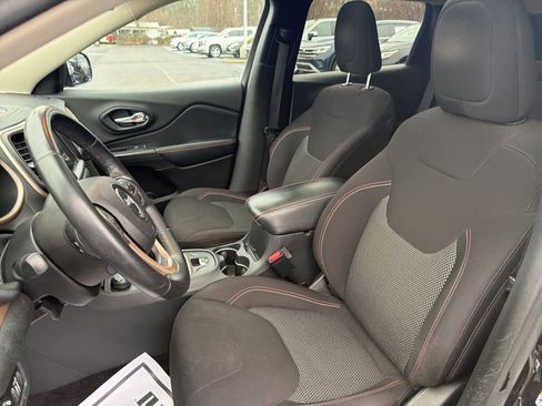 Used 2016 Jeep Cherokee 75th Anniversary image 22