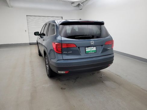 Used 2017 Honda Pilot EX image 6