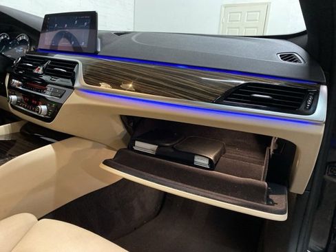 Used 2019 BMW 540i image 85