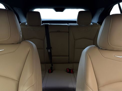 Certified 2024 Cadillac XT4 Luxury image 19