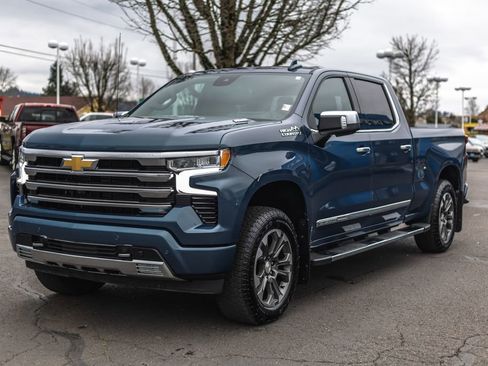 Used 2024 Chevrolet Silverado 1500 High Country w/ Technology Package image 6