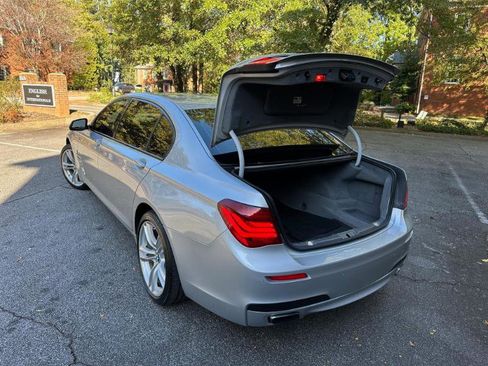 Used 2013 BMW 740Li image 14