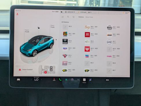 Used 2024 Tesla Model Y Long Range AWD/4WD image 14