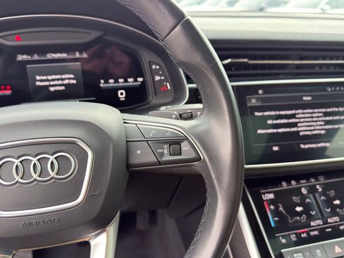 Used 2022 Audi Q8 Premium Plus image 14