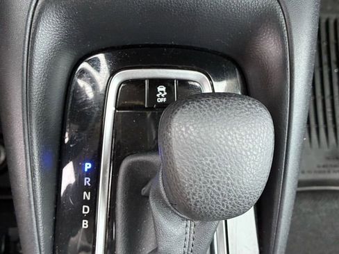 Used 2023 Toyota Corolla LE image 31