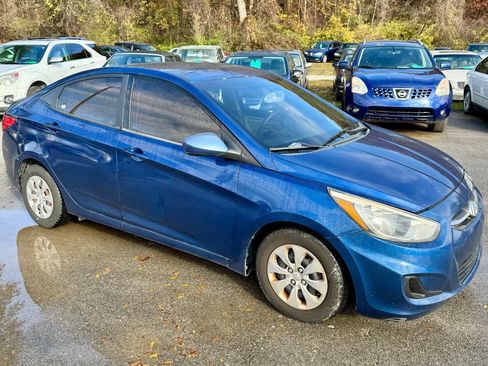 Used 2015 Hyundai Accent GLS image 10