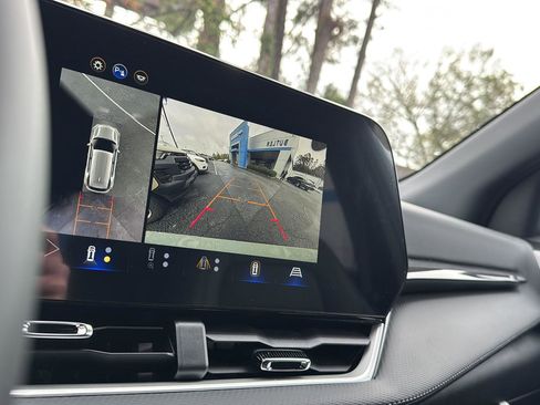 New 2026 Chevrolet Equinox LT w/ Convenience Package II image 22