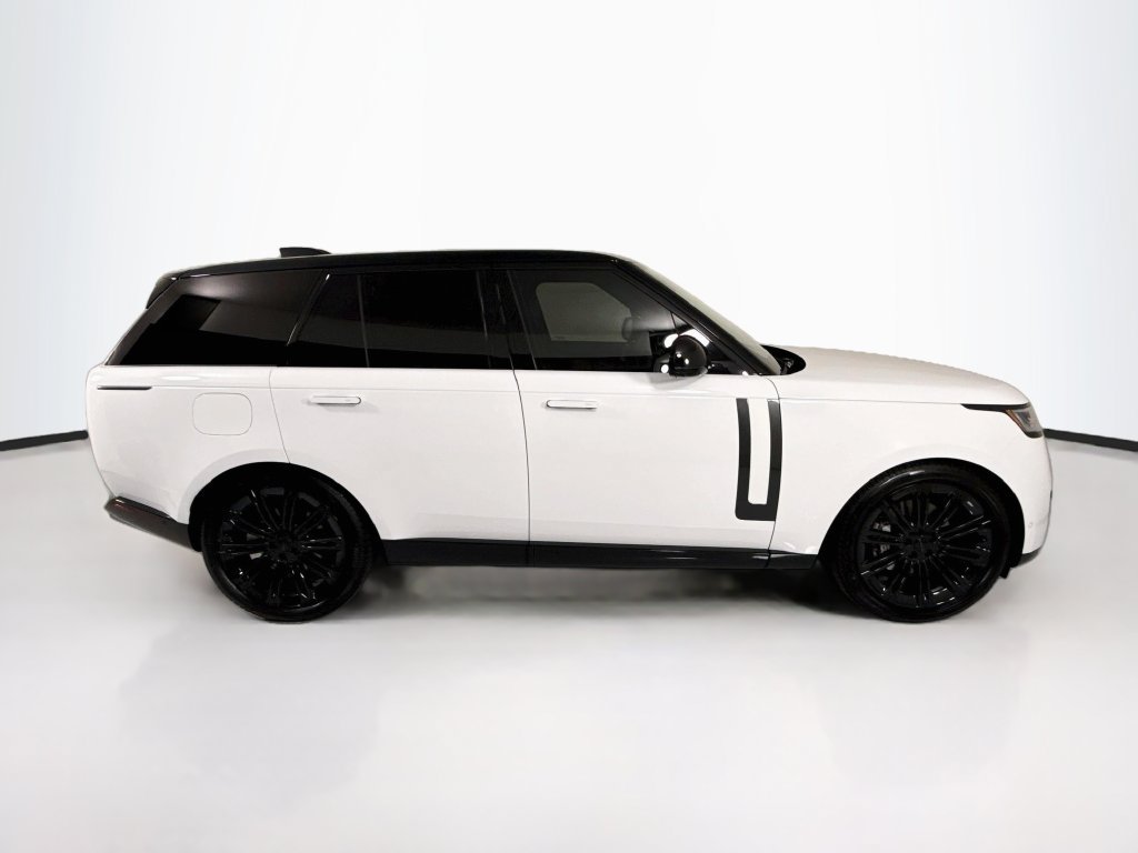 New 2026 Land Rover Range Rover SE AWD/4WD image 4