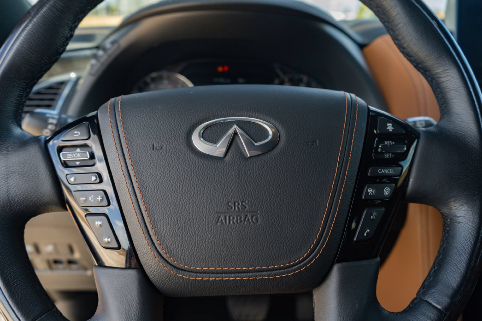 Certified 2023 INFINITI QX80 Sensory w/ All-Season Package AWD/4WD image 12