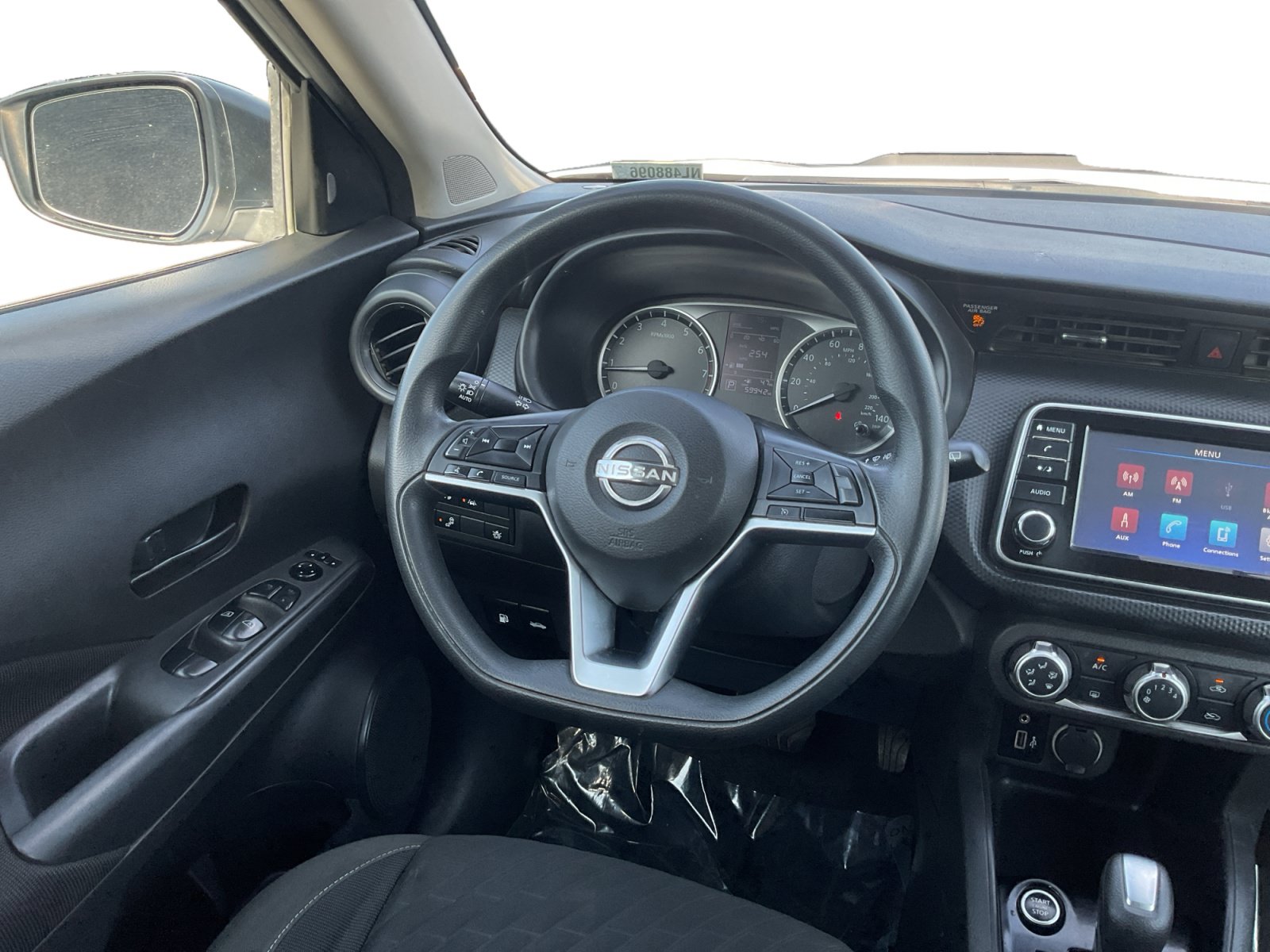 Used 2022 Nissan Kicks S FWD image 11