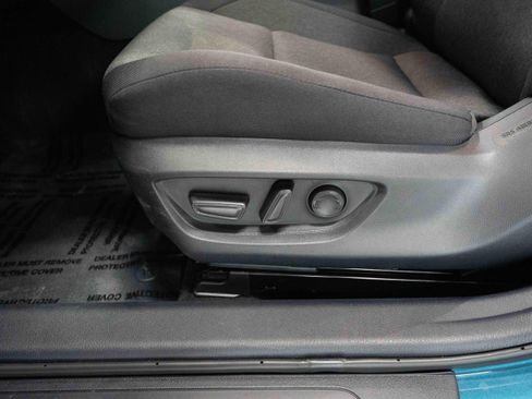 Used 2025 Toyota Camry LE w/ Convenience Package FWD image 12