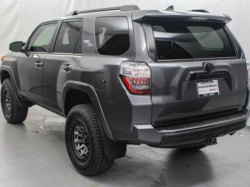 Used 2022 Toyota 4Runner TRD Off-Road Premium AWD/4WD image 7