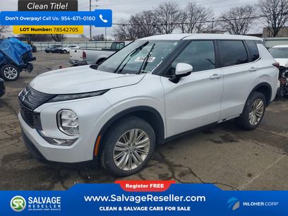 Used 2023 Mitsubishi Outlander ES