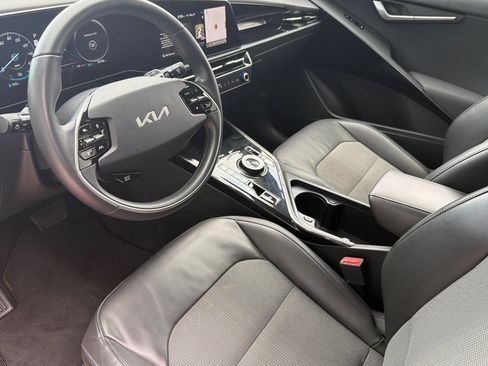 Used 2023 Kia Niro Wind FWD image 9
