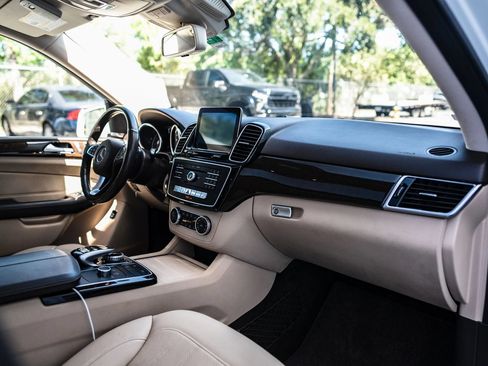 Used 2018 Mercedes-Benz GLE 350 4MATIC image 14