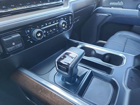 Used 2022 Chevrolet Silverado 1500 High Country w/ LPO, Dark Essentials Package AWD/4WD image 30