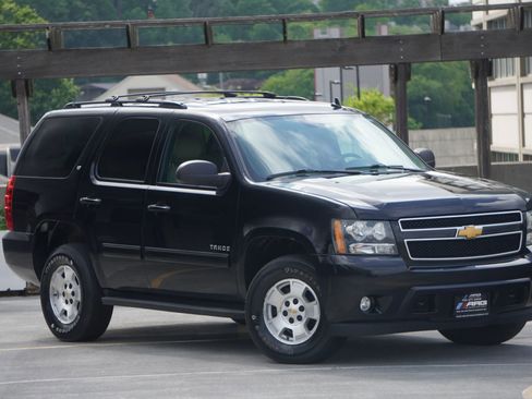 Used 2014 Chevrolet Tahoe LT image 11