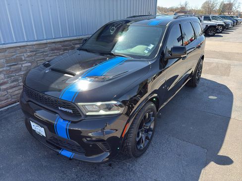 Used 2022 Dodge Durango R/T w/ Tow 'N Go Package image 2
