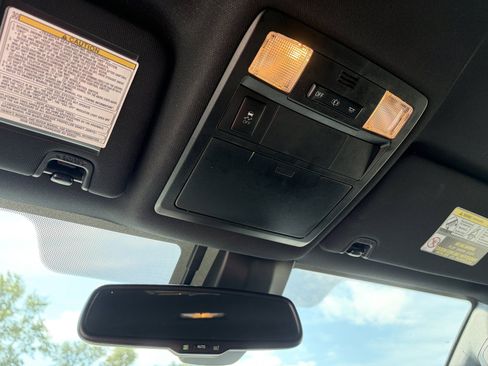 Used 2019 Toyota Tacoma TRD Sport AWD/4WD image 25