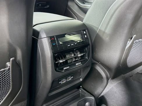 Used 2024 Jeep Grand Cherokee L Laredo RWD image 24
