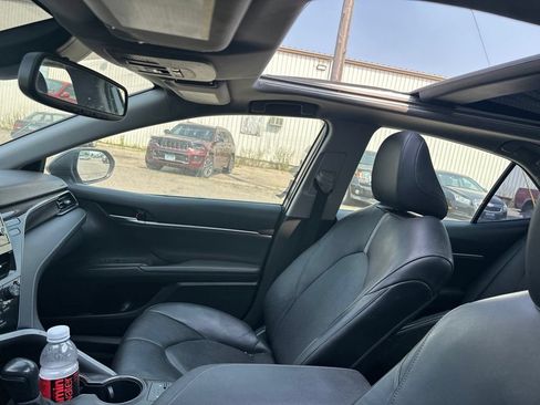 Used 2021 Toyota Camry XSE FWD image 14