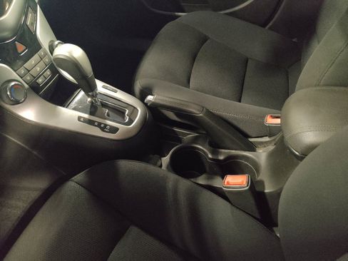 Used 2016 Chevrolet Cruze LT FWD image 26