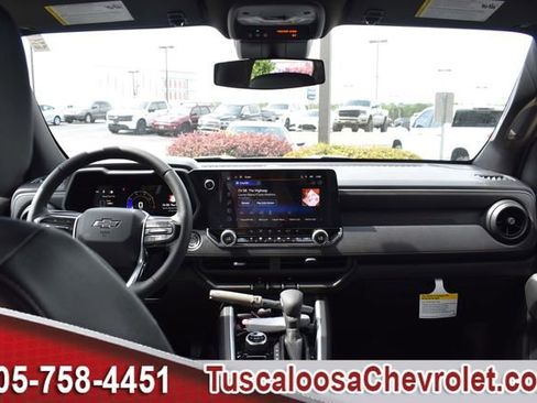 New 2026 Chevrolet Colorado Trail Boss AWD/4WD image 3