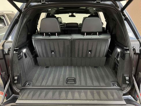 Used 2022 BMW X7 xDrive40i w/ M Sport Package AWD/4WD image 80