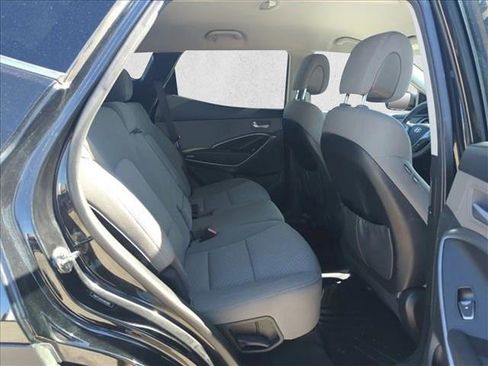 Used 2018 Hyundai Santa Fe Sport image 18