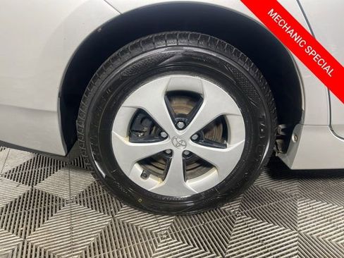 Used 2014 Toyota Prius Three FWD image 13