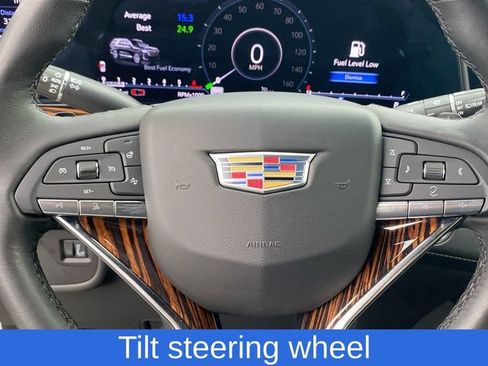 Used 2023 Cadillac Escalade ESV Luxury AWD/4WD image 13
