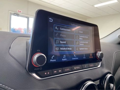 Used 2024 Nissan Sentra SV image 27